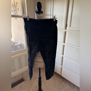 Lululemon Align Size14 high waisted black camo crop 23inch yoga pants
